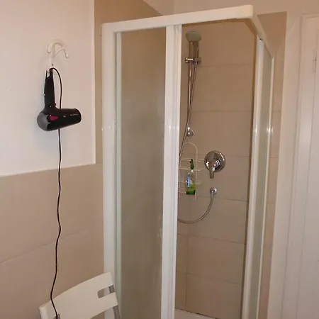 Residenza Carducci 3* Padua