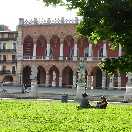 Bed & Breakfast Residenza Carducci 3*