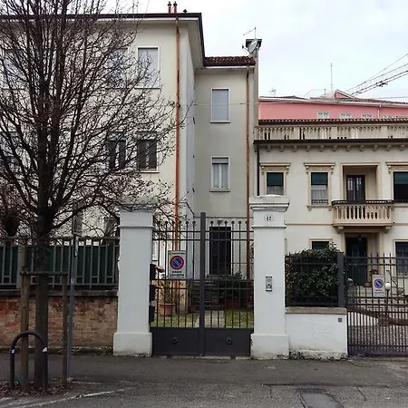 Residenza Carducci Nocleg ze śniadaniem Padwa
