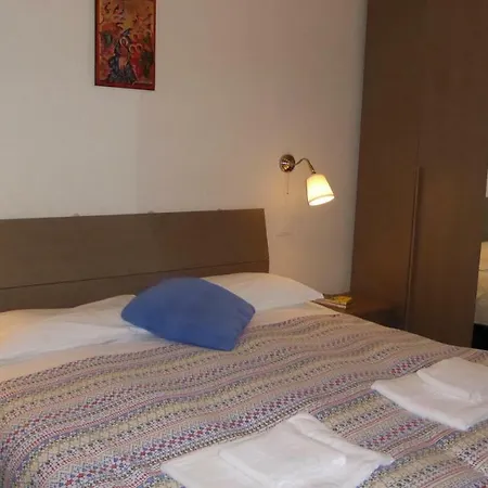 Residenza Carducci Bed & Breakfast 3*