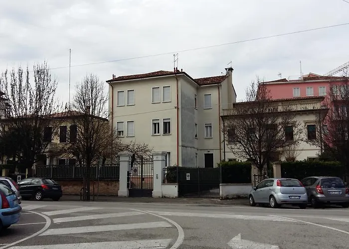 Residenza Carducci 3* Pádua